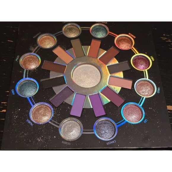 Bh Cosmetics Zodiac 25 Color Eyeshadow & Highlighter Palette - Picture 2 of 4